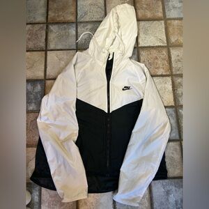 Nike windbreaker jacket